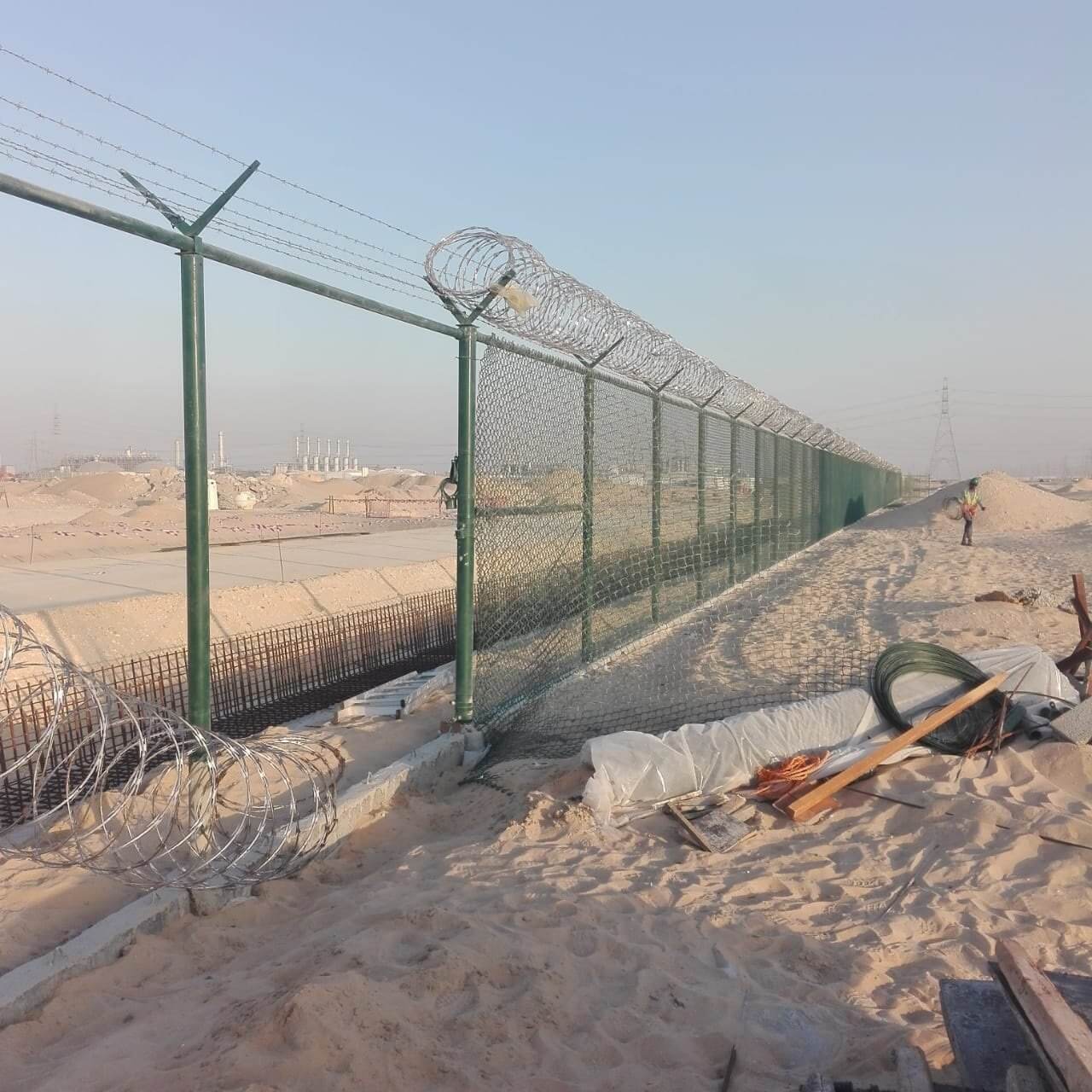 خدمات شبوك حكومية وتركيب سياج للجهات الرسمية - صورة 8