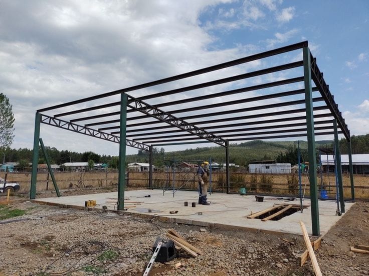 تركيب مستودعات وهناجر حديد للمشاريع والتخزين - صورة 7